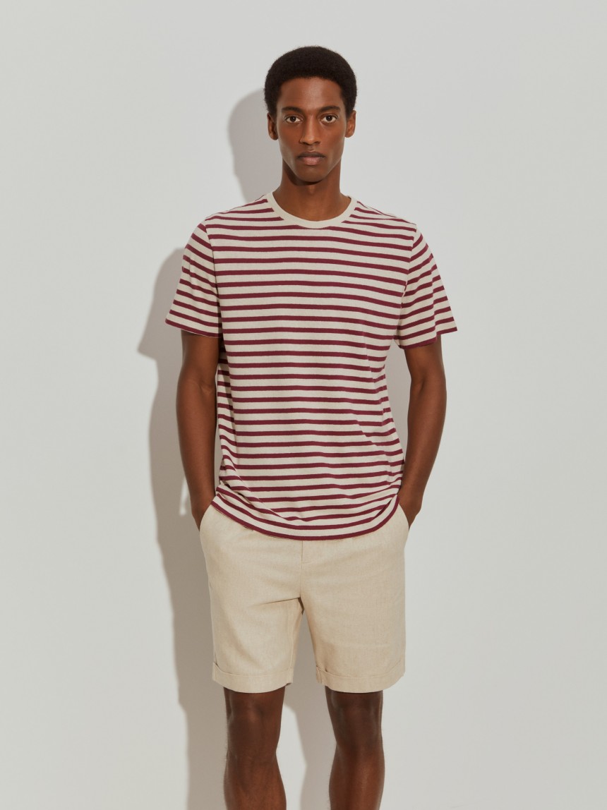 T-shirt �s riscas em algod�o e linho
