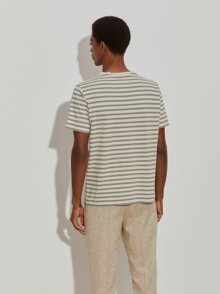 T-shirt �s riscas em algod�o e linho