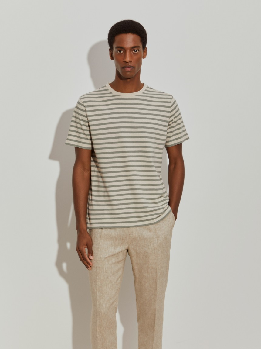 T-shirt �s riscas em algod�o e linho