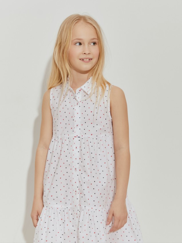 Sleeveless dress