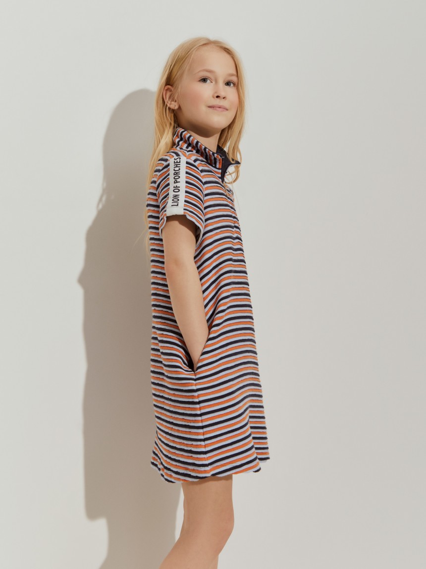 Vestido malha �s riscas