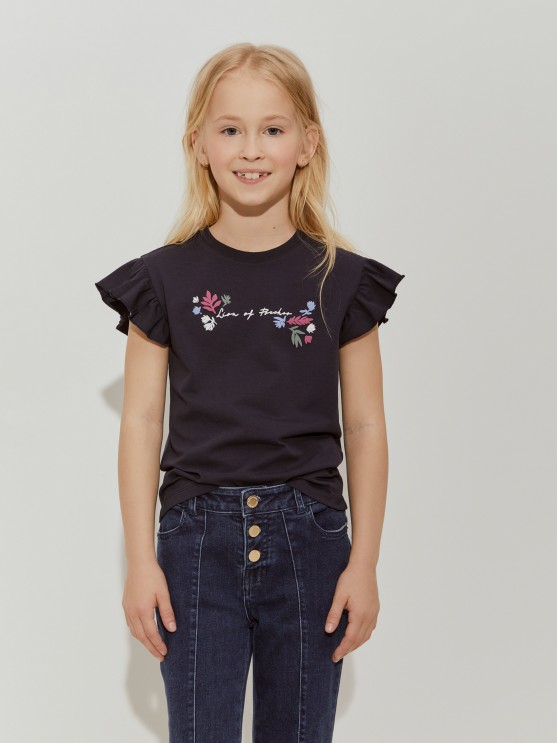 T-shirt with frill and print