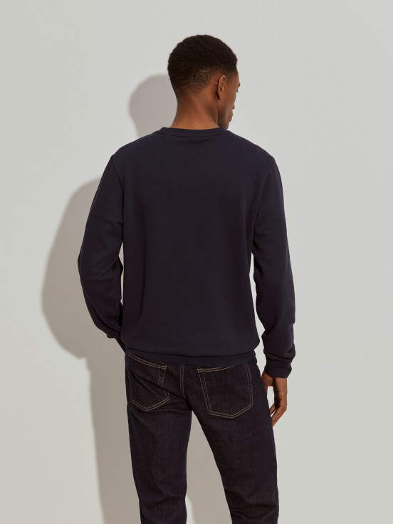 Sweater bsica de algodo