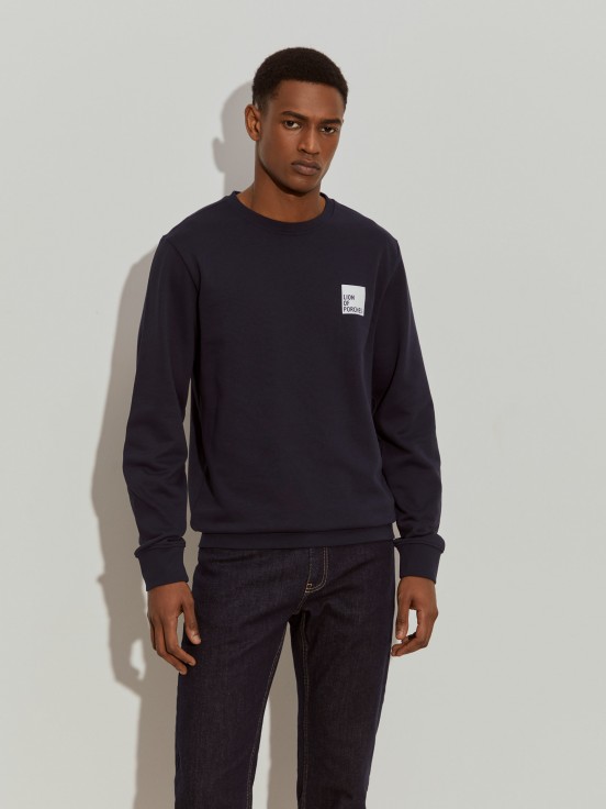 Sweater bsica de algodo