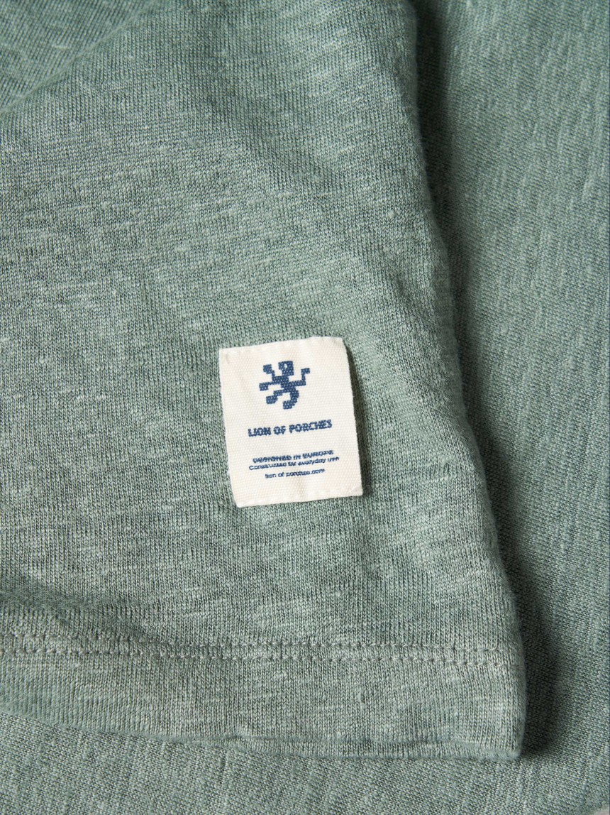 Polo em linho