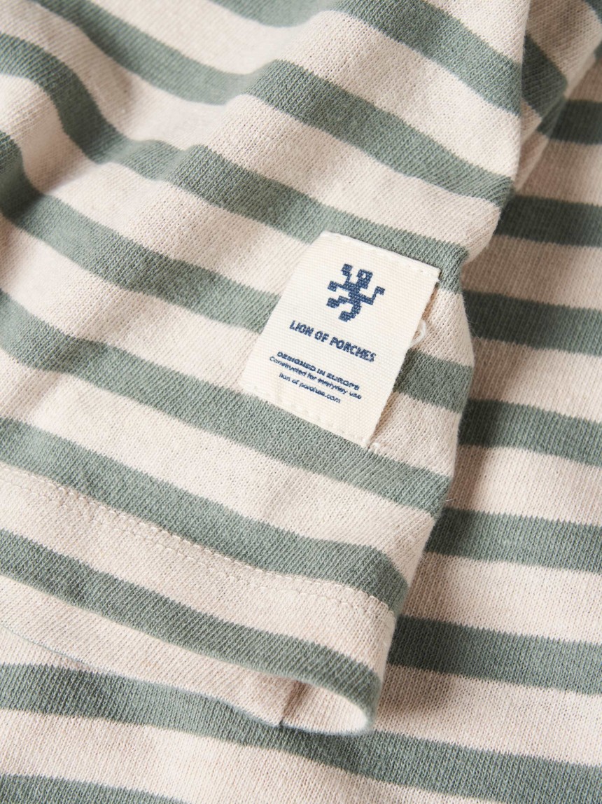 T-shirt �s riscas em algod�o e linho