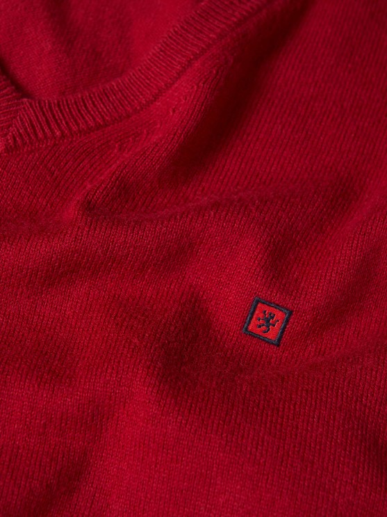 V-neck pullover