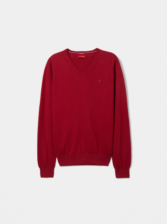 V-neck pullover