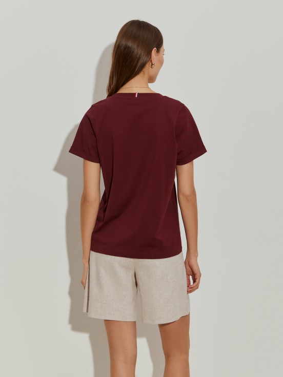 T-shirt de algodo decote em V
