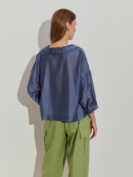 Blusa com liocel