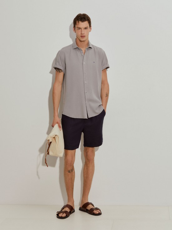 Camisa slim fit manga curta