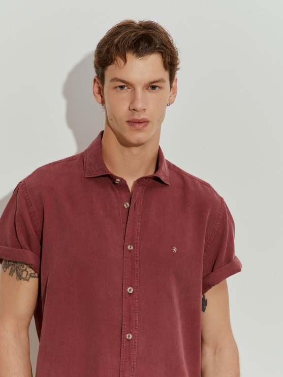 Camisa slim fit de manga corta en lyocell y lino LP005625_390