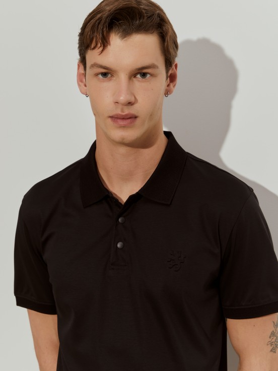 Polo slim fit com molas