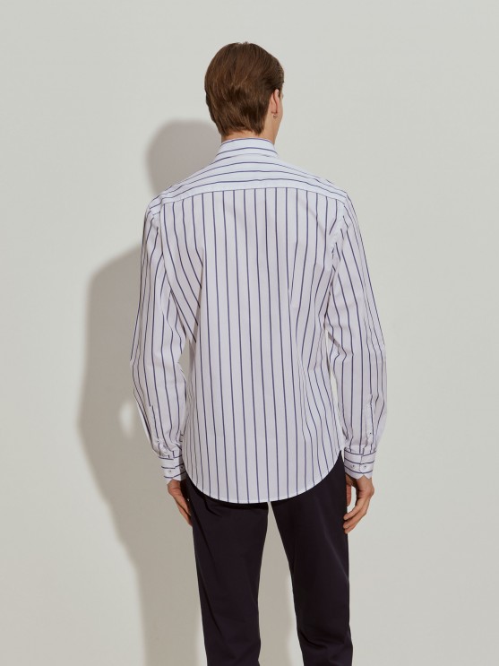 Slim fit striped shirt