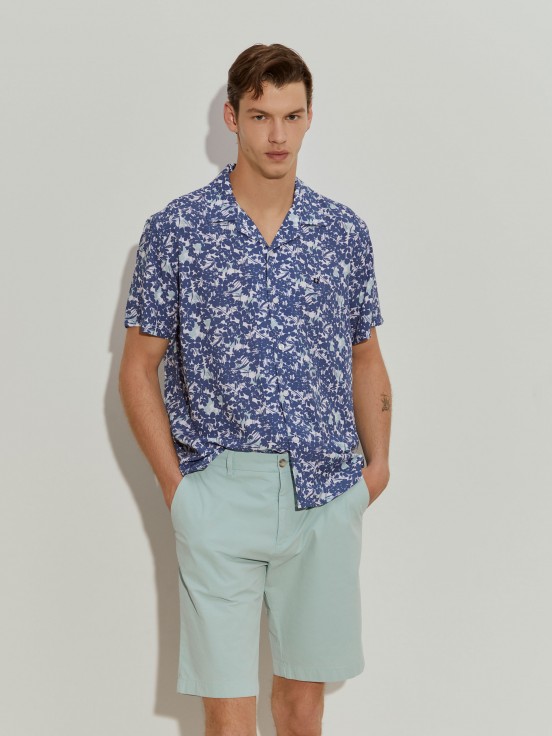 Pantalones cortos bermudas