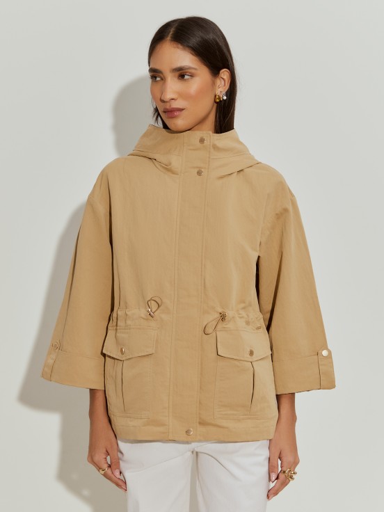 Medium parka with hood