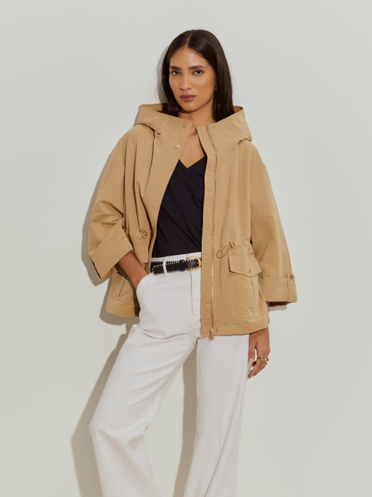 Medium parka with hood