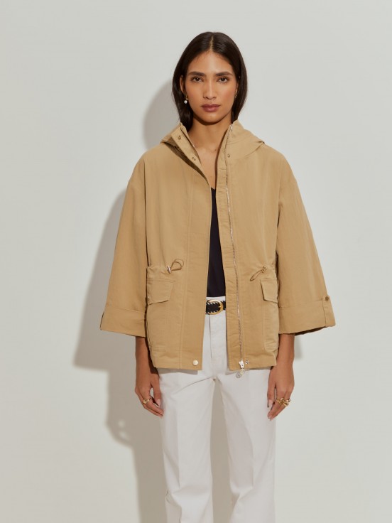 Medium parka with hood