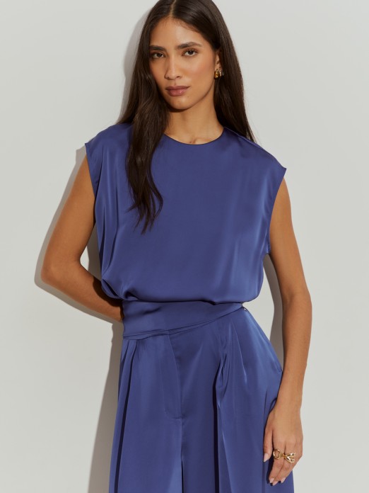 Blusa acetinada