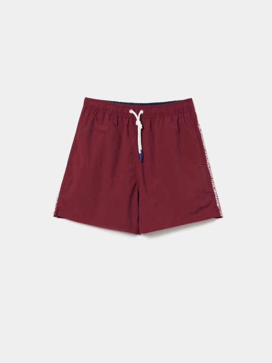 Cales de banho com cordo