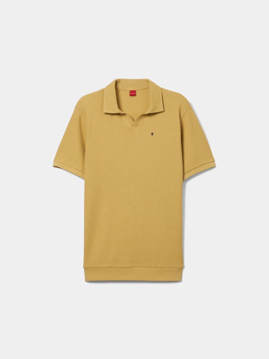 Polo de malha com textura waffle