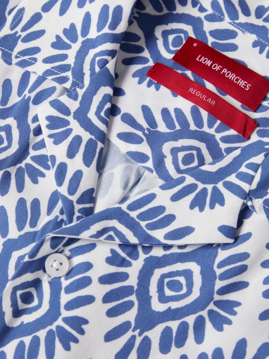 Short-sleeved shirt