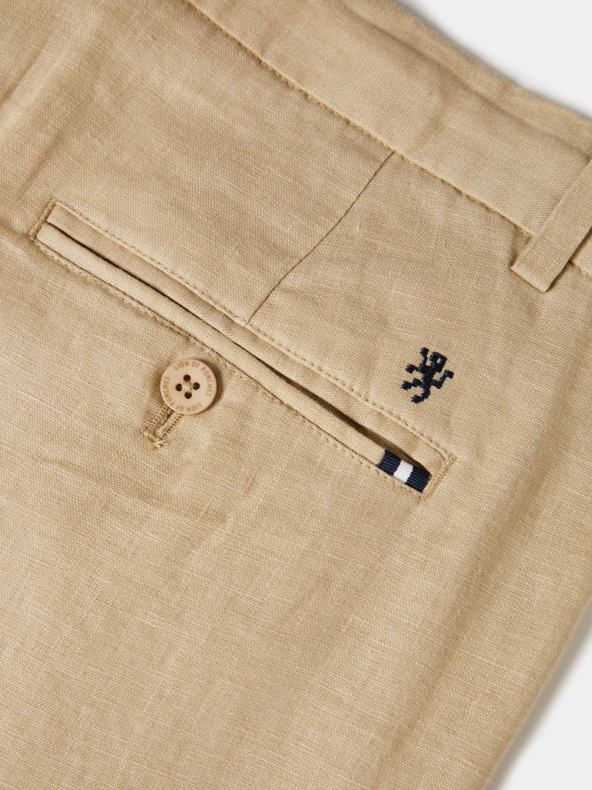 Cal�as chino regular fit em linho
