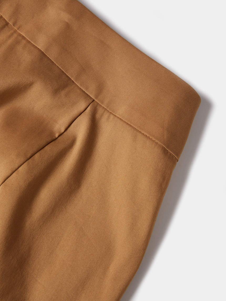 Wide-leg trousers