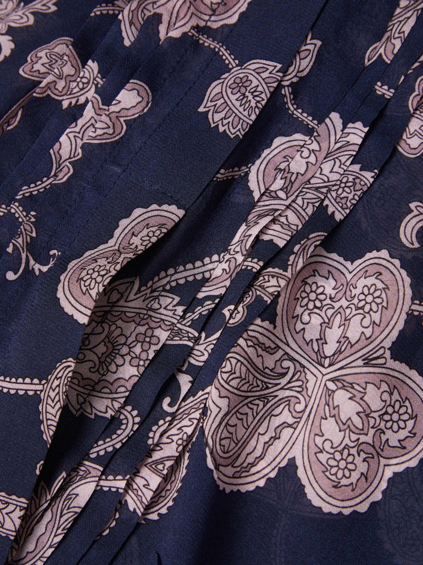 Blouse with floral pattern