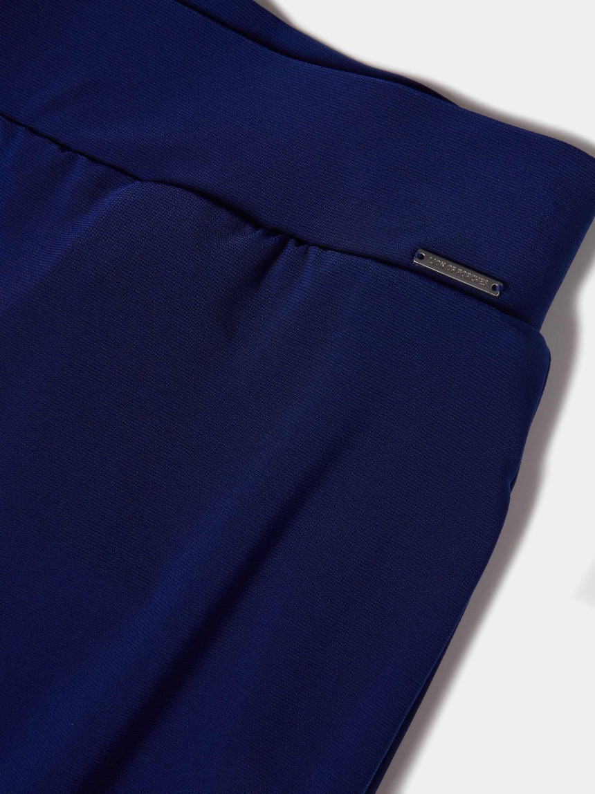 Wide-leg pants