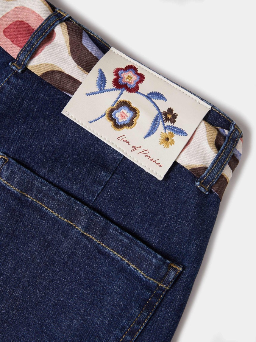 Denim jeans with a belt