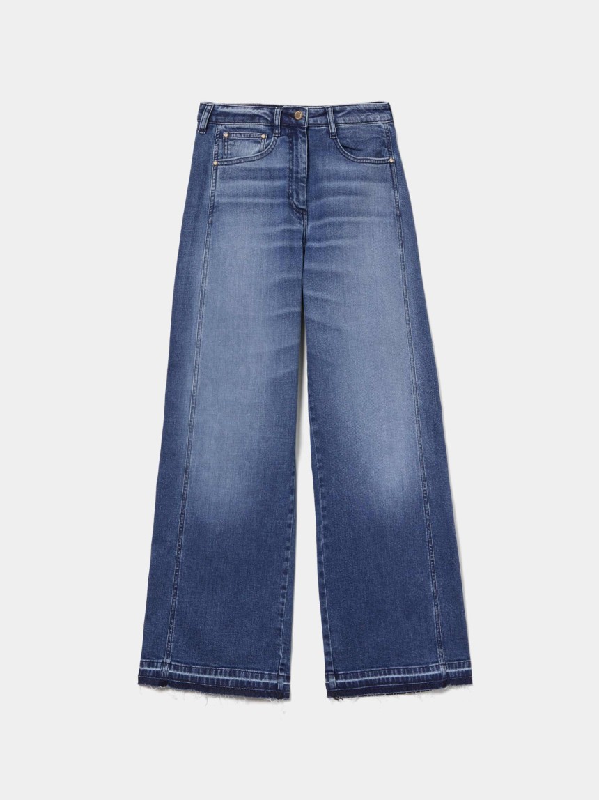 Wide leg denim jeans