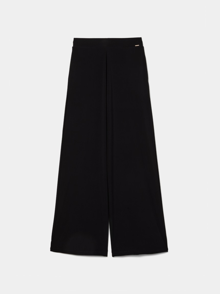 Wide-leg pants