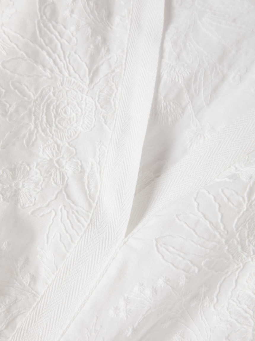 Blouse with embroidery
