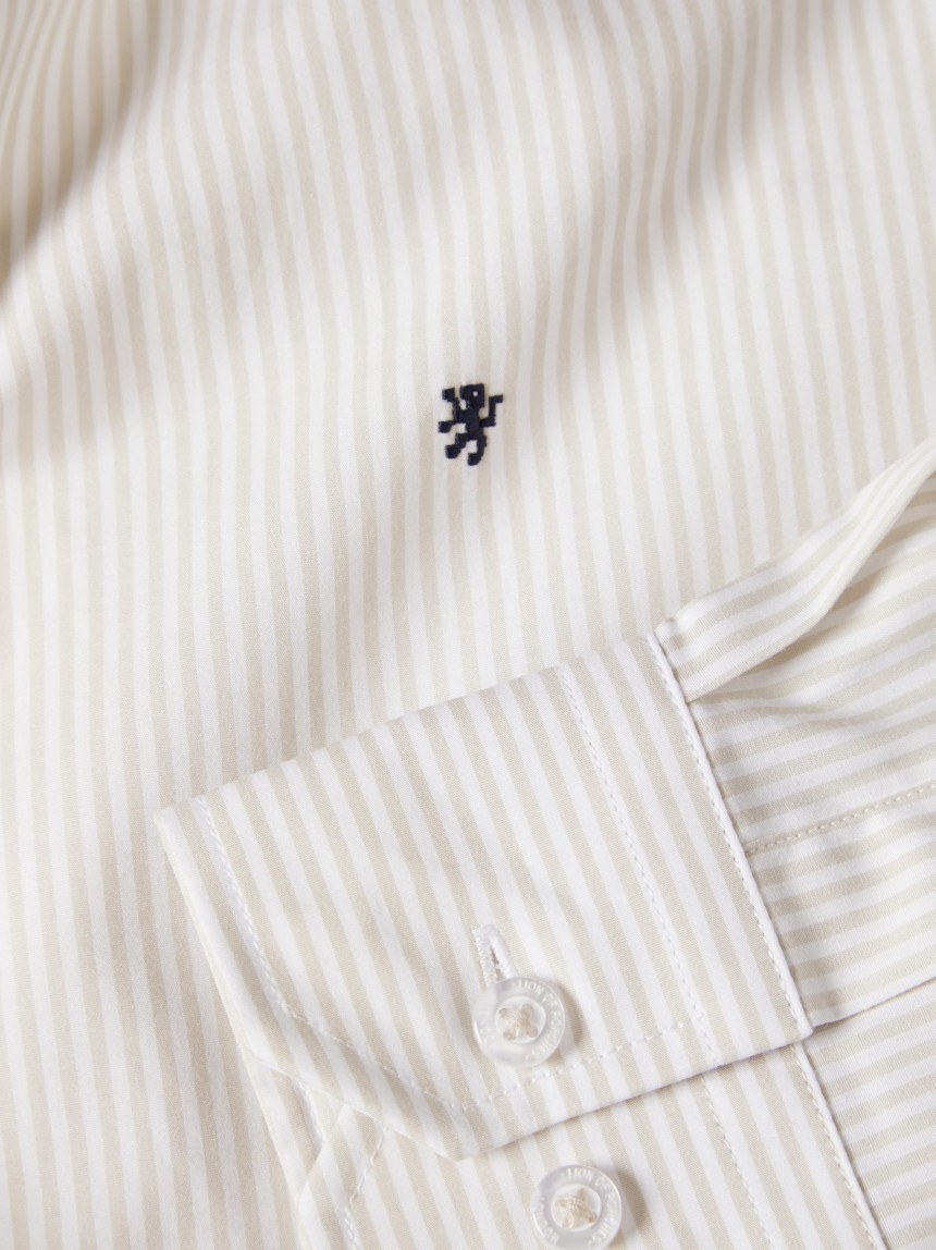 Camisa regular fit em algod�o �s riscas