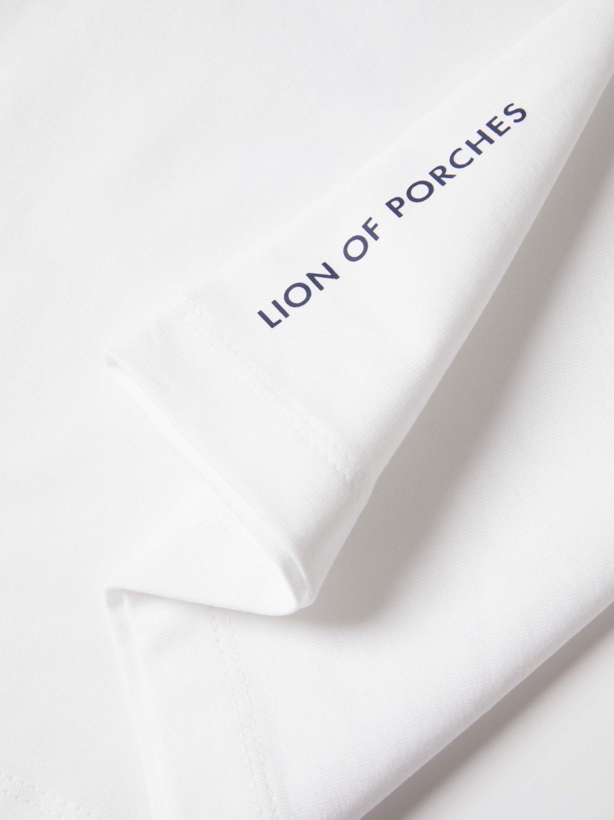Short-sleeved T-shirt