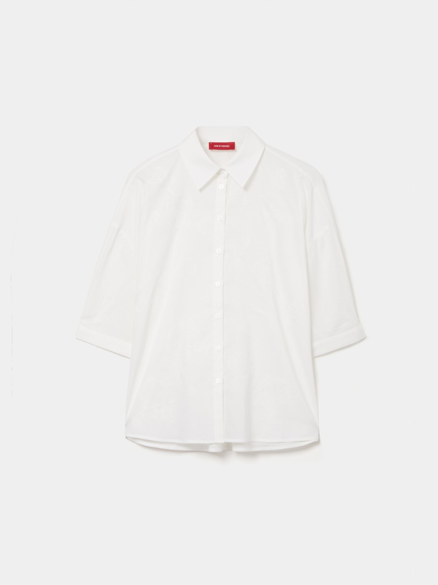 Camisa com bordado floral