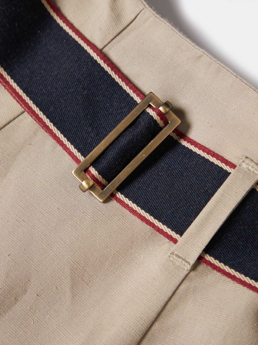 Skirt with belt