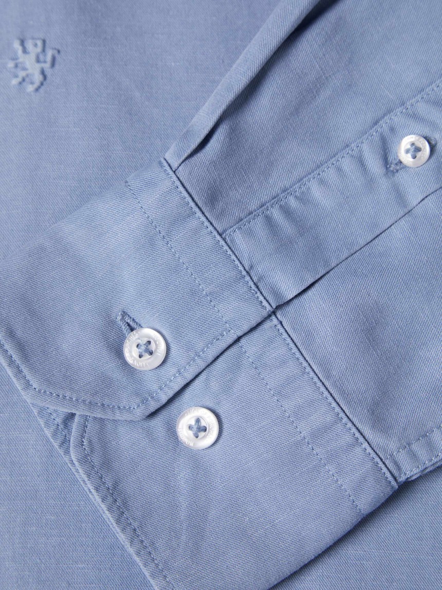 Camisa slim fit em liocel e linho