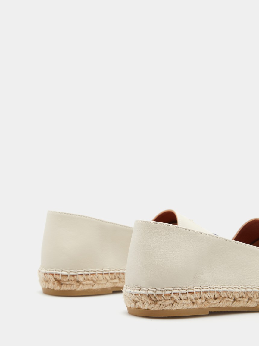 Two-tone espadrilles