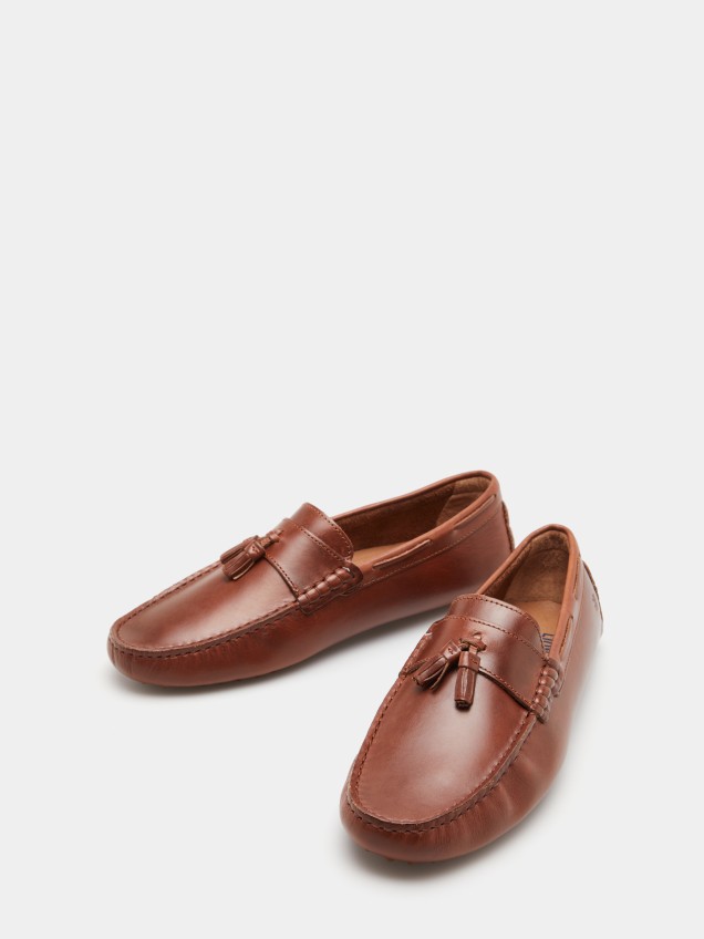 Mocassins em pele