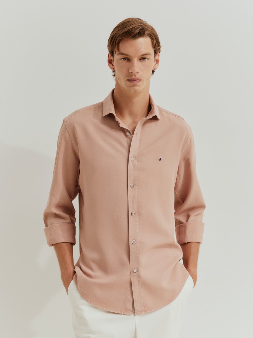 Camisa slim fit liocel e linho