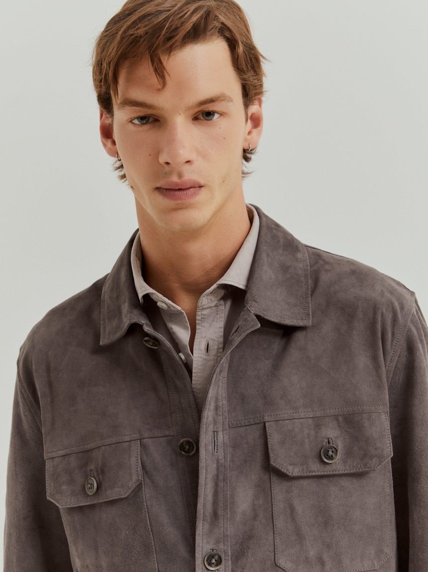 Blus�o em pele