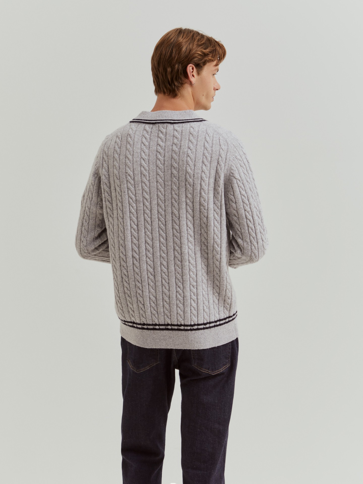 Pullover de malha entrançada