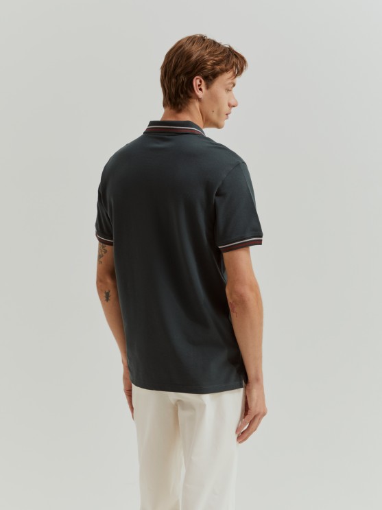 Polo de piqu de corte entallado