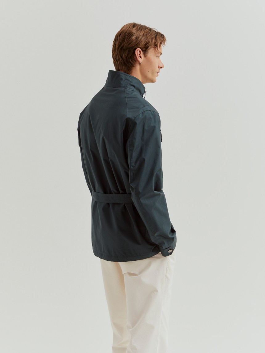 Blus�o com bolsos