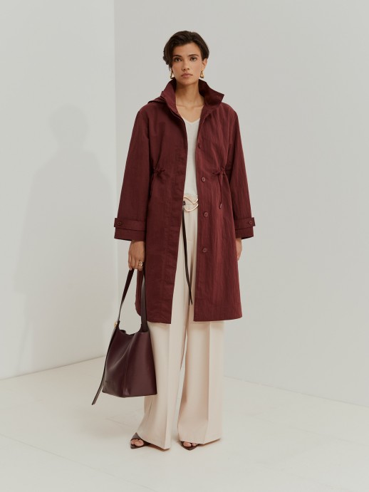 Parka con capucha
