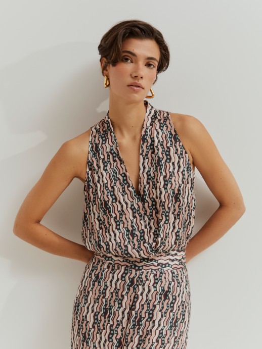 Blusa estampada sem mangas