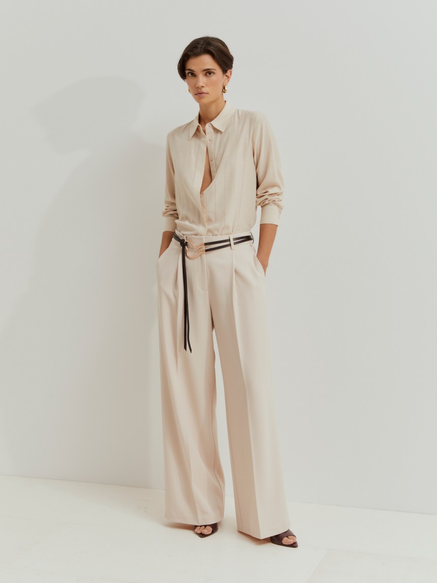 Camisa com bordado ingl�s