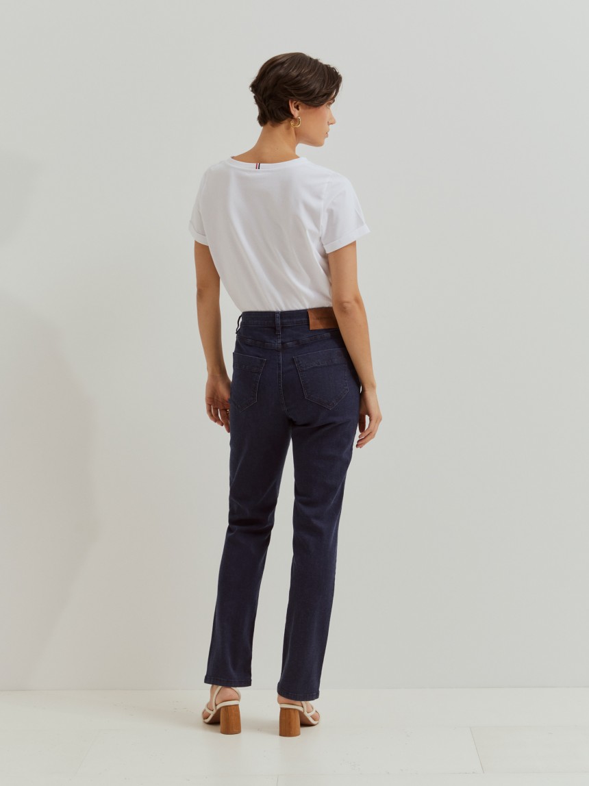 Straight-leg jeans